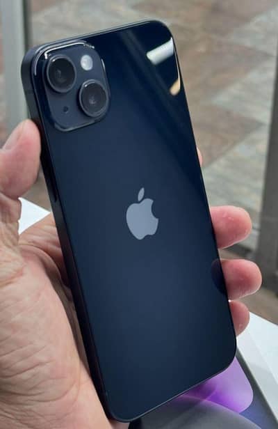 Apple iPhone 13