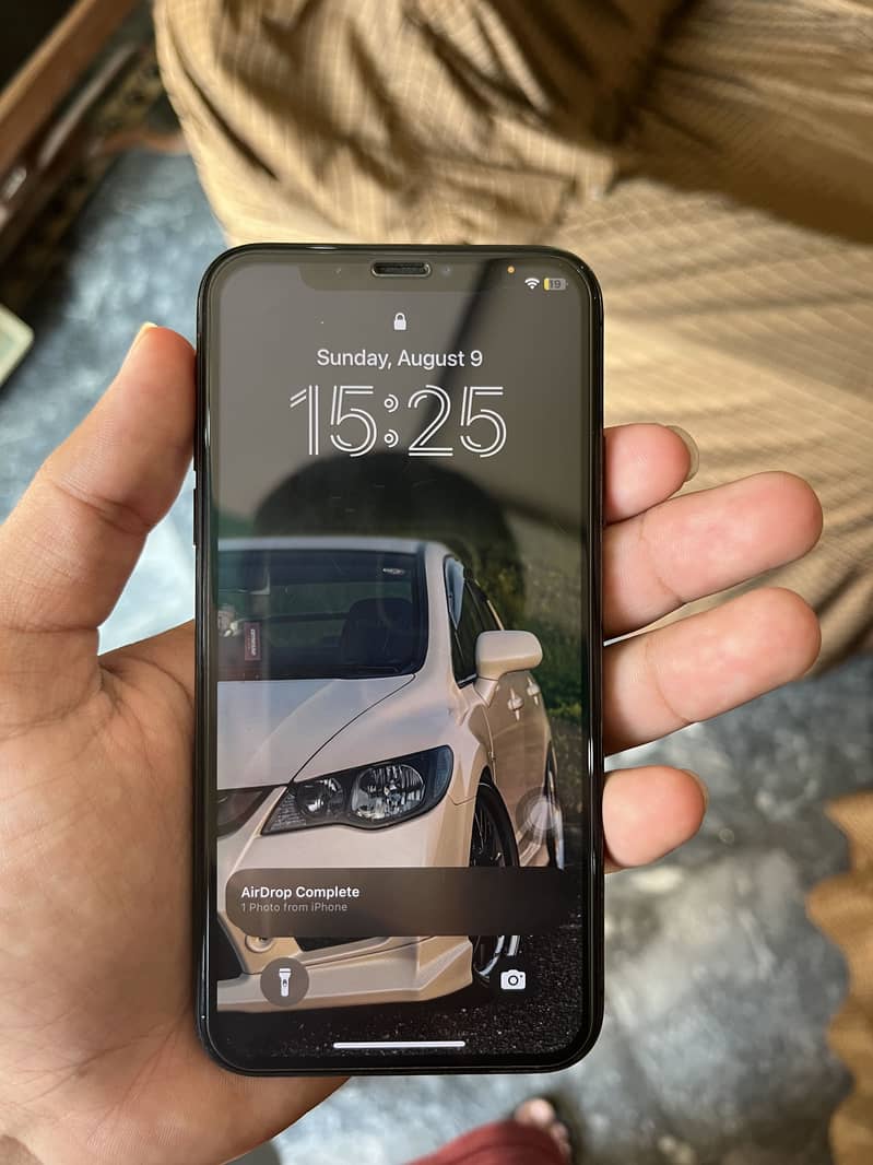 Apple iPhone XS 3