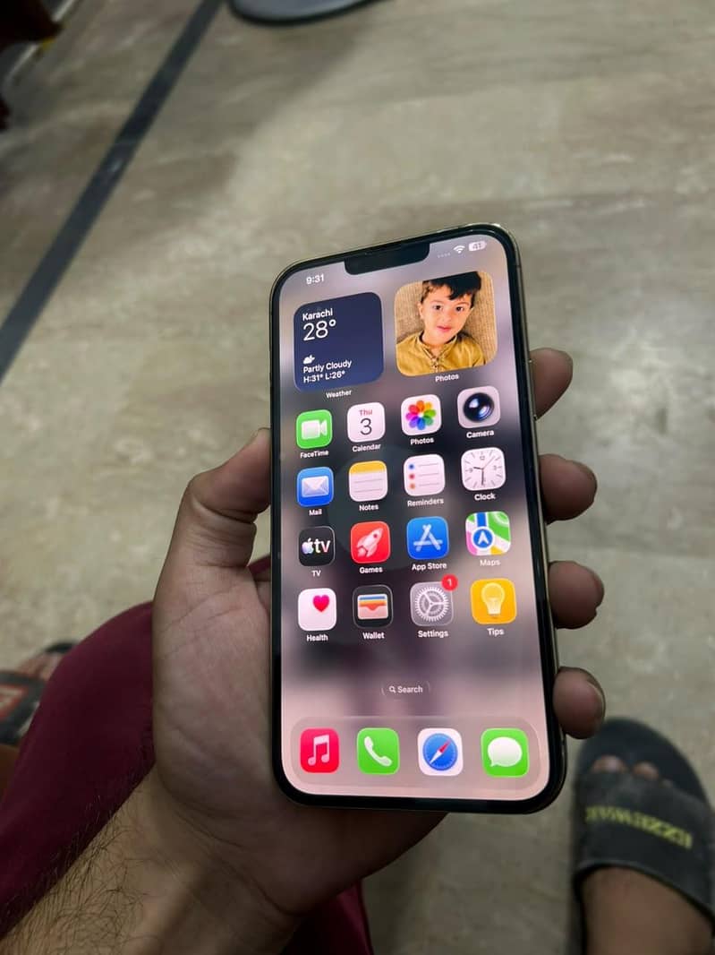 Apple iPhone 13 2