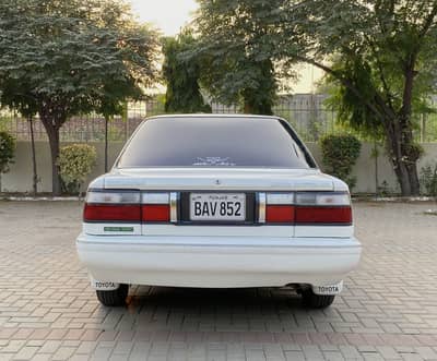 Toyota Corolla 1990