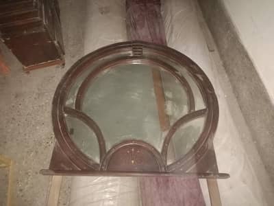 MIRROR AND TABLE