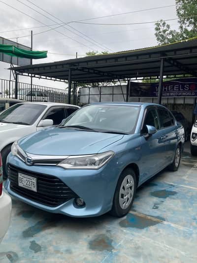 Toyota Corolla Axio 2015