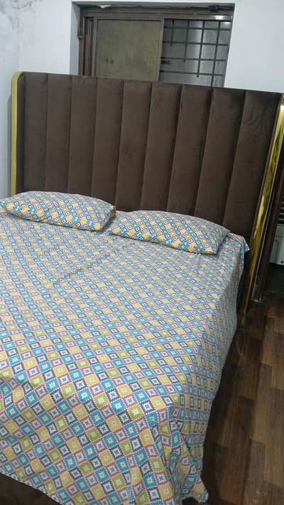 Beautiful Wooden Bed Set – Rs. 180,000