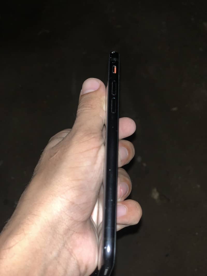 Apple iPhone SE 4