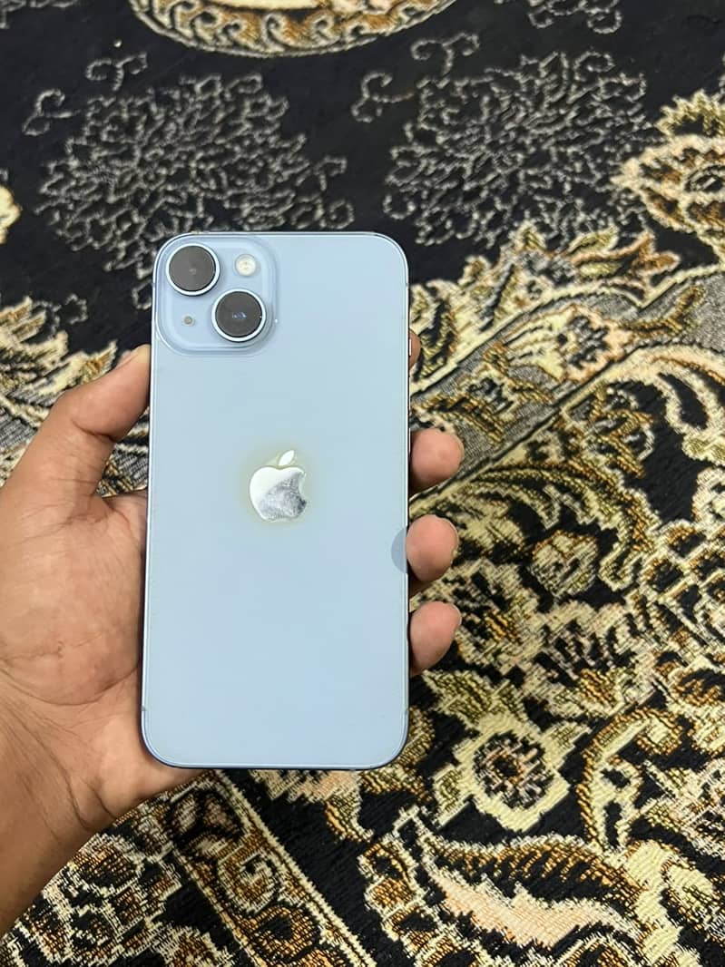 Apple iPhone 14 4