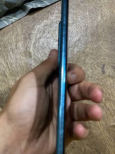 Vivo V30