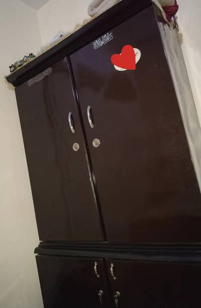 Dabal Door Save almari for Sale