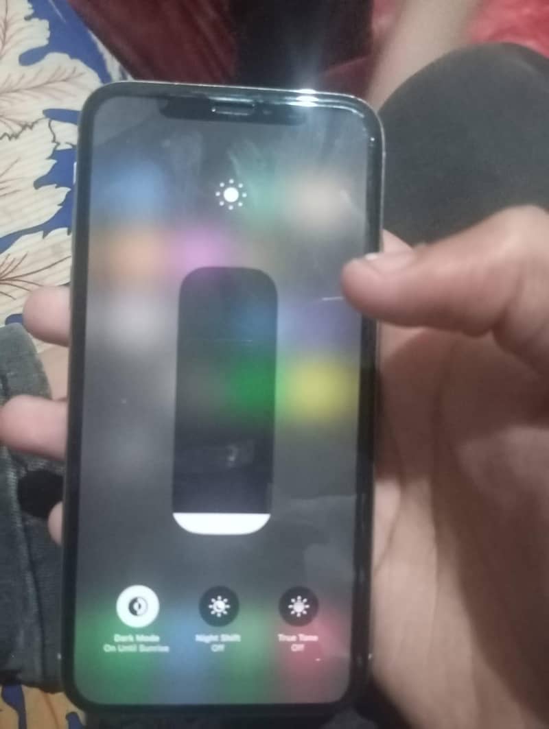 Apple iPhone X 4