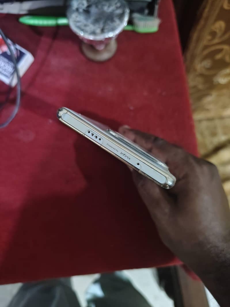 Infinix Zero 30 3