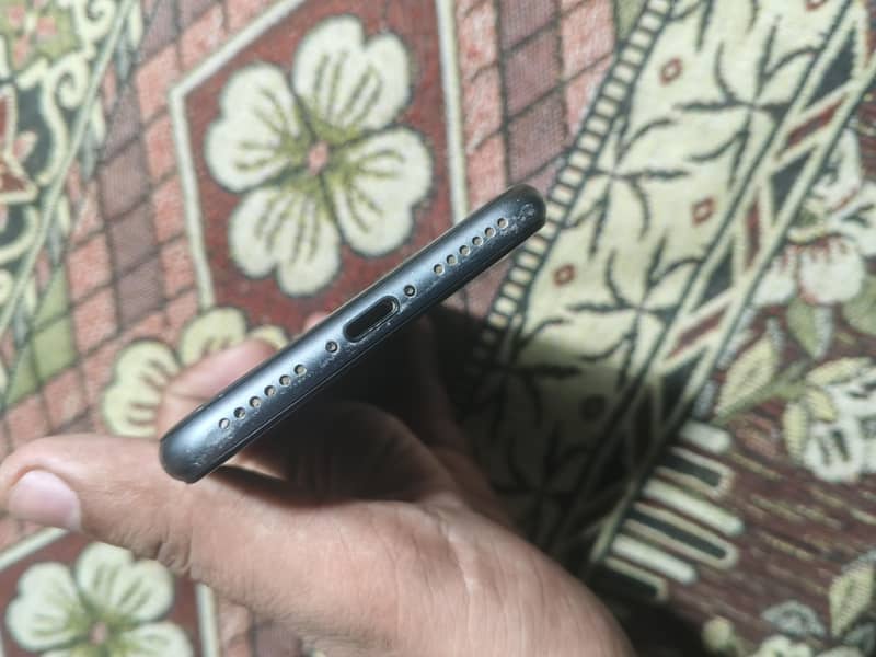 Apple iPhone 8 2
