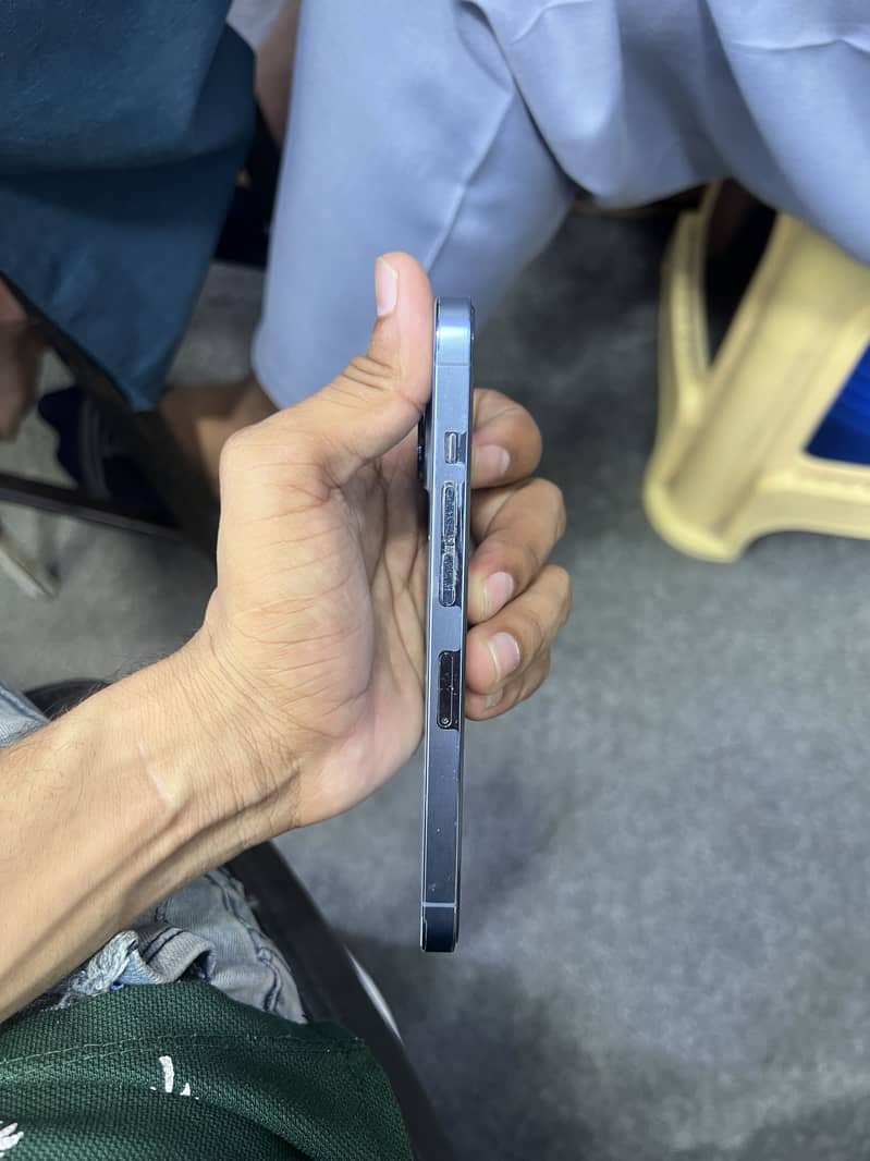 Apple iPhone 13 Pro 9