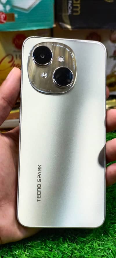 Tecno Spark Go 1