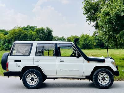 Toyota Land Cruiser 1995