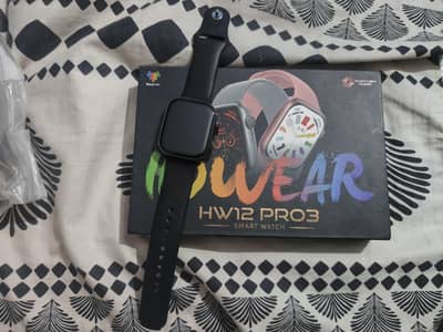 smart like new with all accessories hw12 pro 3