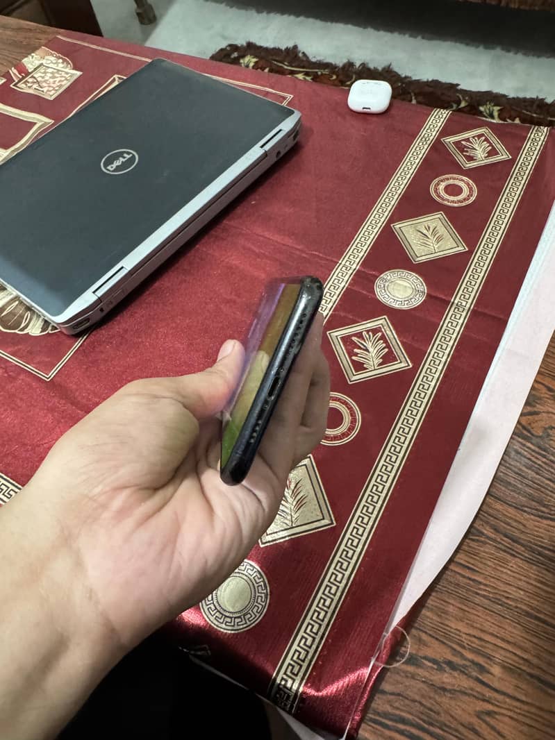 Apple iPhone 11 Pro Max 3