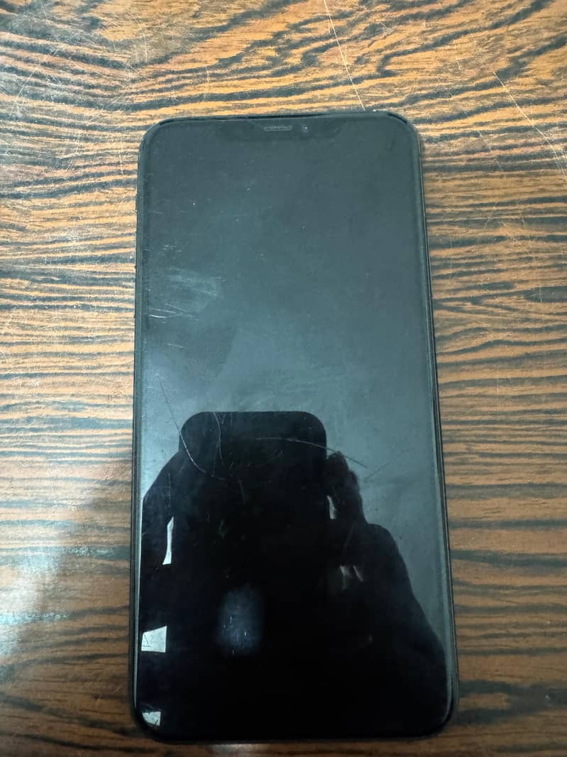 Apple iPhone 11 Pro Max 6