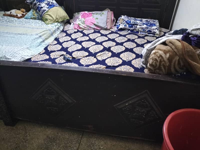 king size bed 1