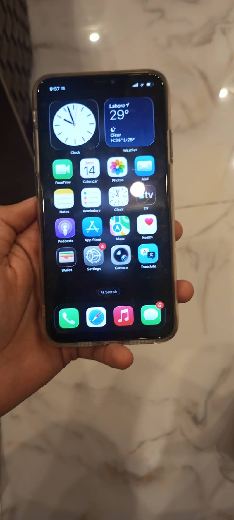 Apple iPhone 11 3