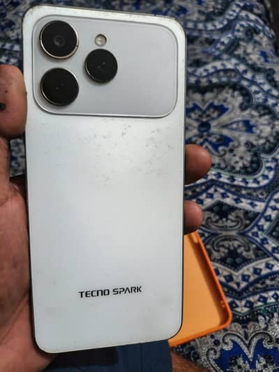 Tecno spark 40 6 128gb
