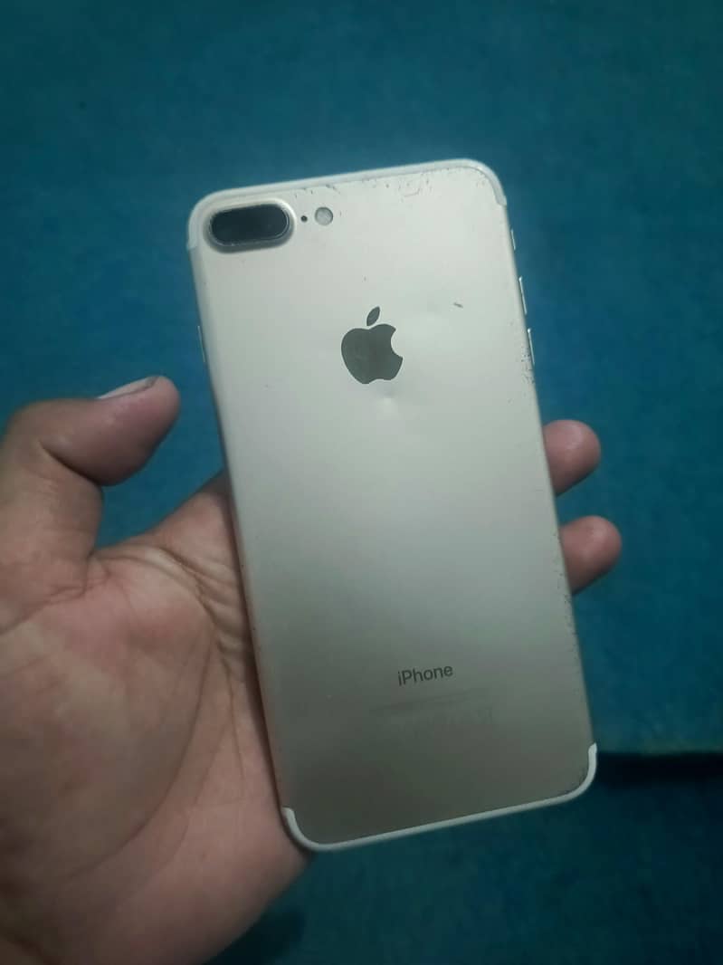 Apple iPhone 7 Plus 1