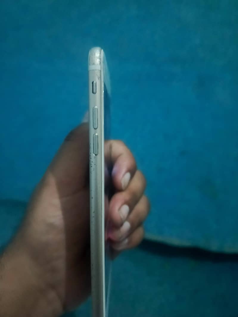 Apple iPhone 7 Plus 3