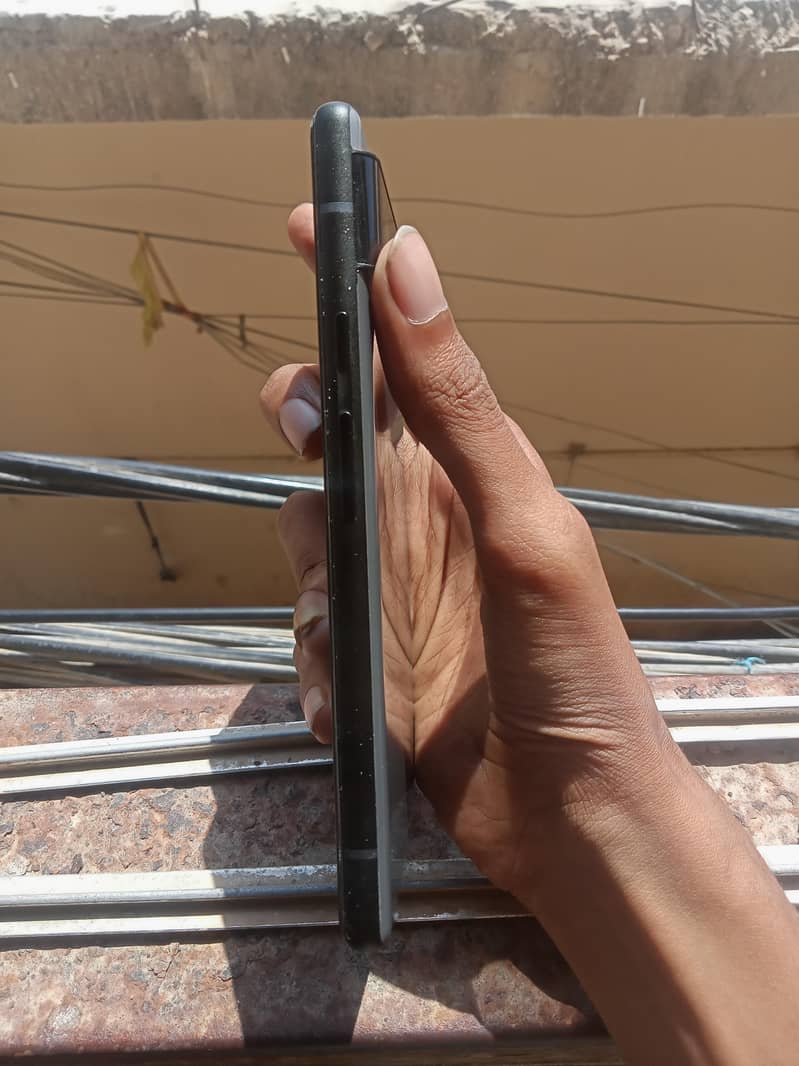 Google Pixel 6 5