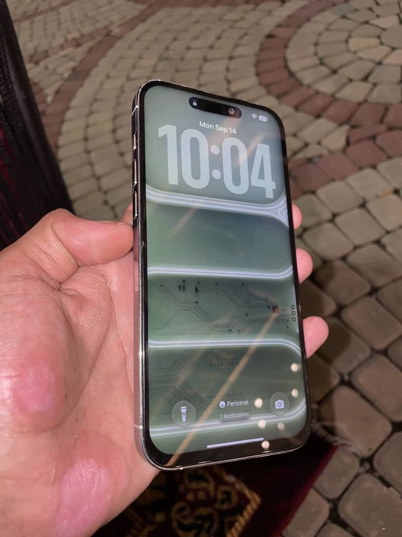 Apple iPhone 14 Pro Max 0