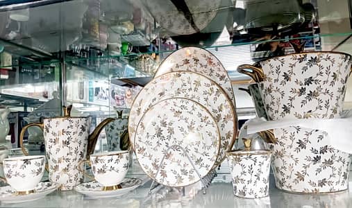 crockery and gifts center