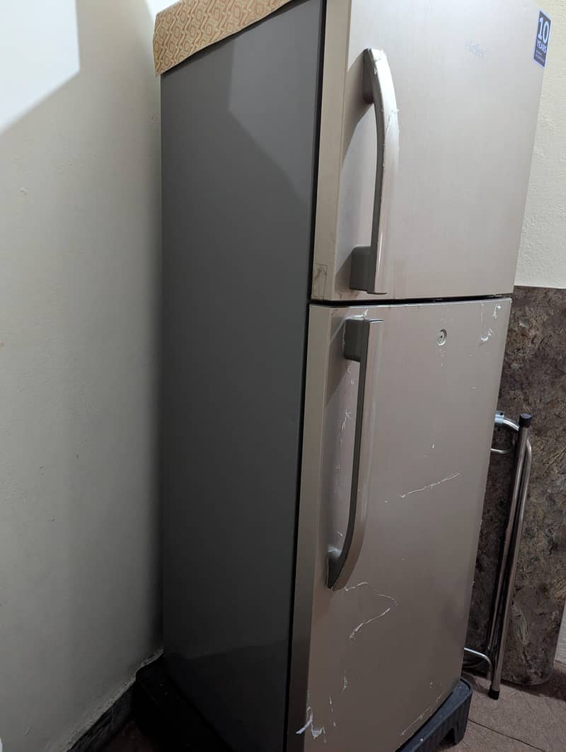 Refrigerator 0