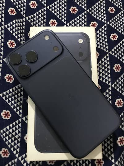 Apple iPhone 17 Pro Max jv