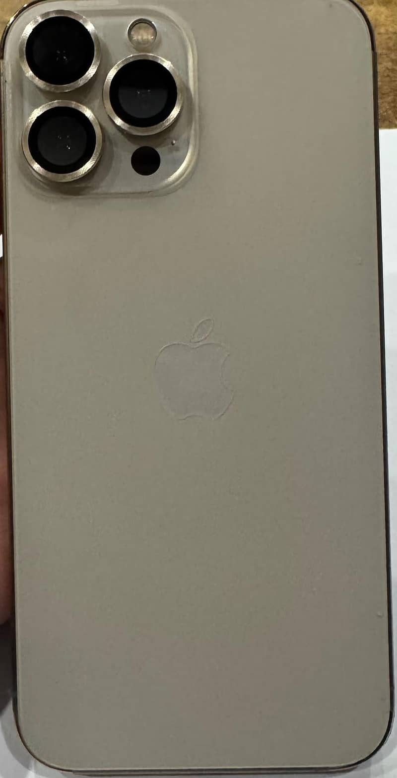 Apple iPhone 13 Pro Max 4