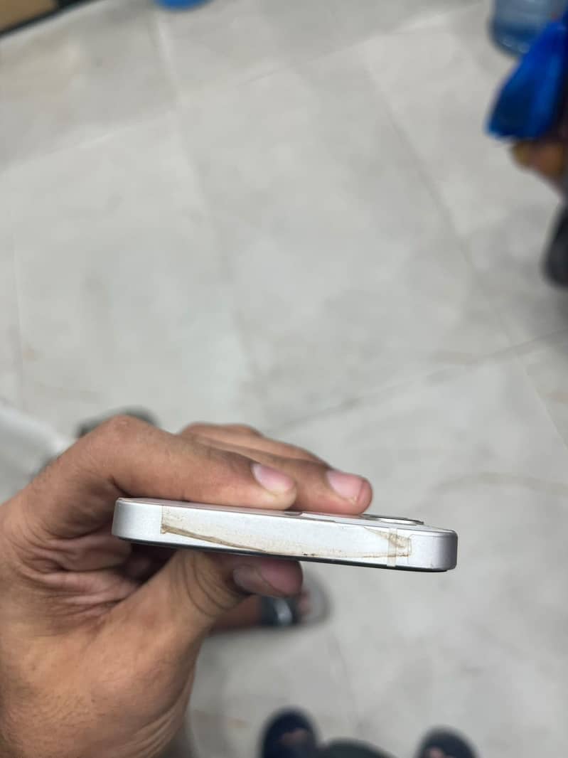 Apple iPhone 12 1