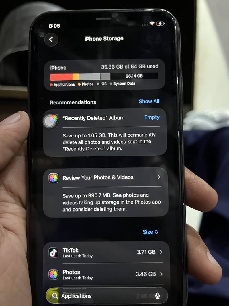 Apple iPhone 11 4