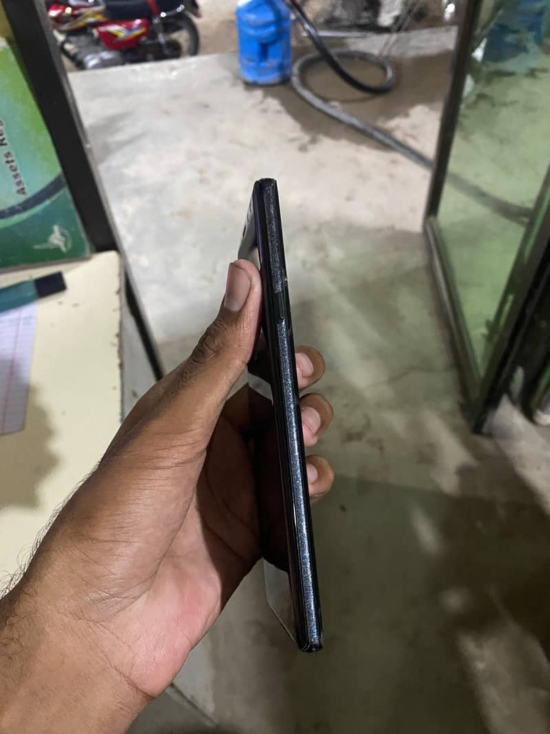 Samsung Mobile Note 9 1