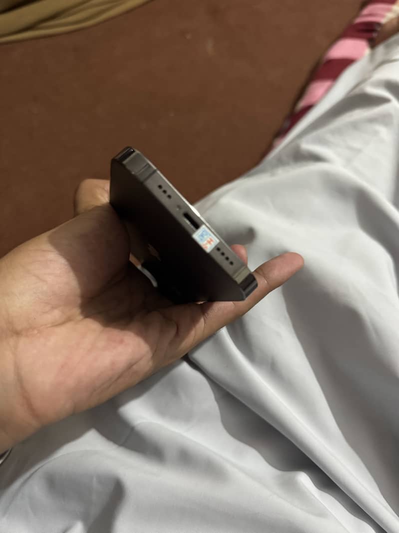 Apple iPhone 13 Pro 3