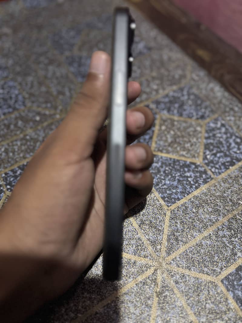 Apple iPhone 15 5