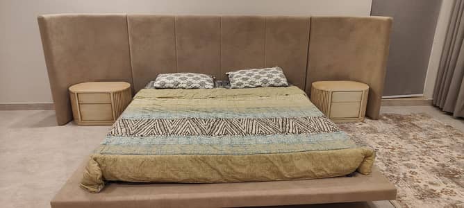 King size Double Bed 6 x7 ft