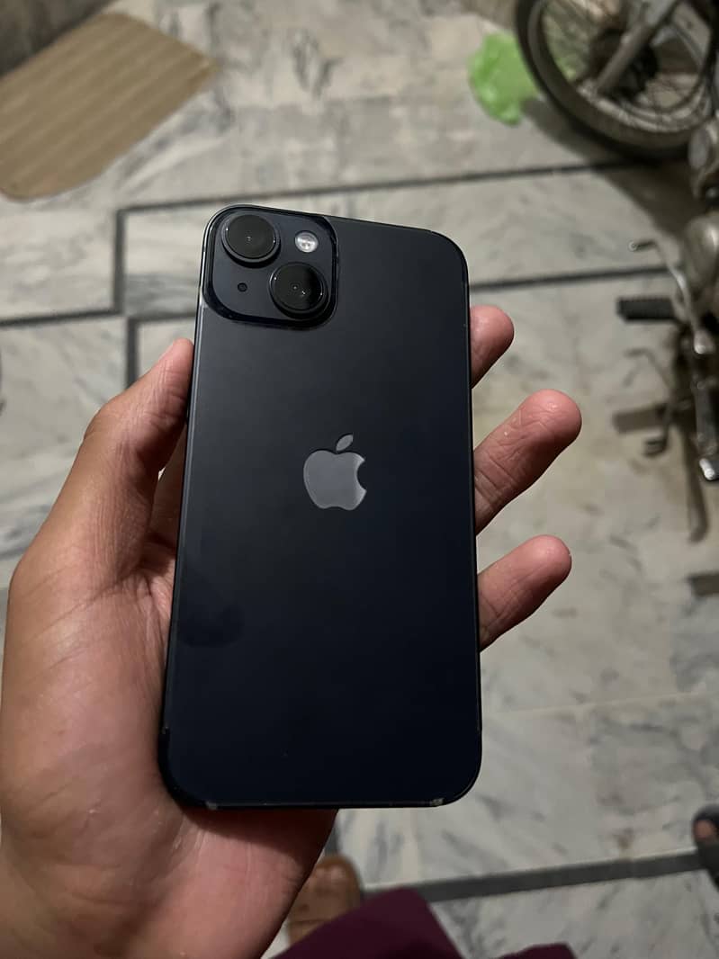 Apple iPhone 14 4