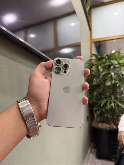 iPhone 15 pro max factory unlock