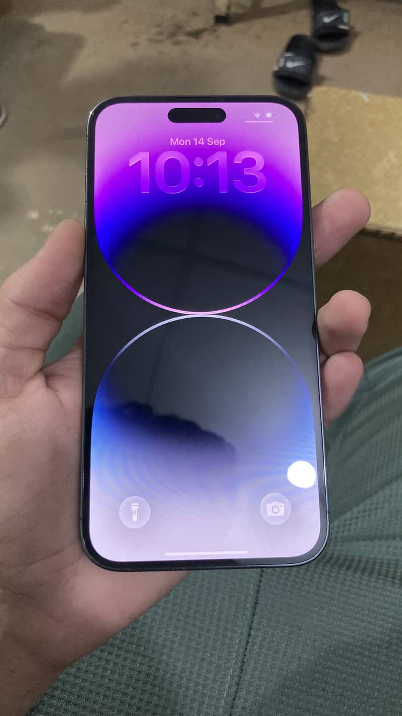 Apple iPhone 14 Pro Max 1