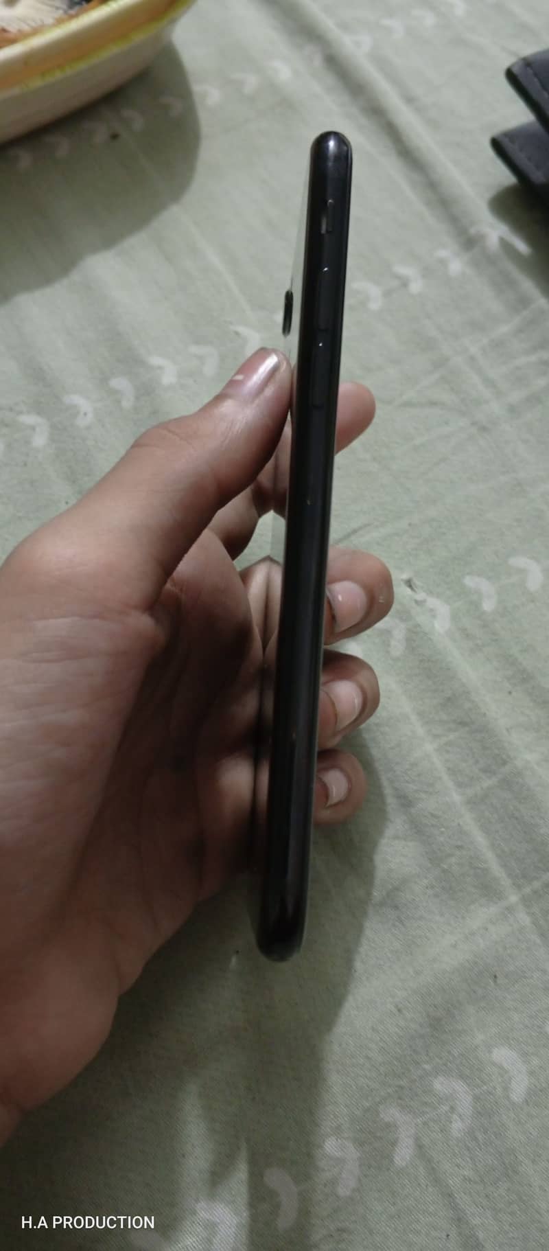 Apple iPhone 7 3