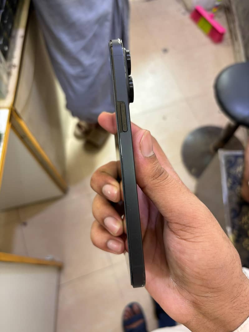 Apple iPhone 14 Pro Max 5