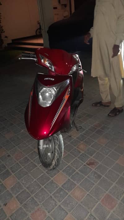 United US scooty 100