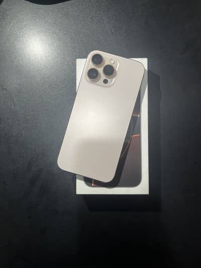 Apple iPhone 16 Pro Max