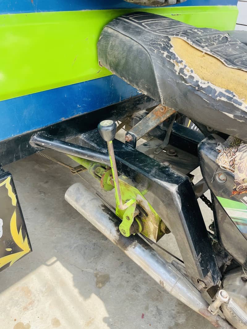 Loder rikshaw with back gear 6