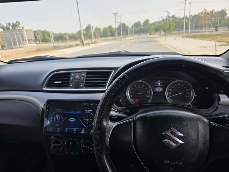 suzuki ciaz automatic 2017 model 9