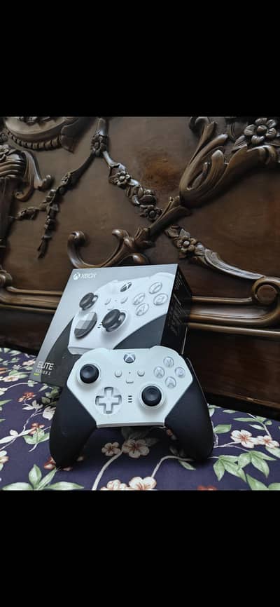 Xbox Elite Wireless Controller Series Core 2