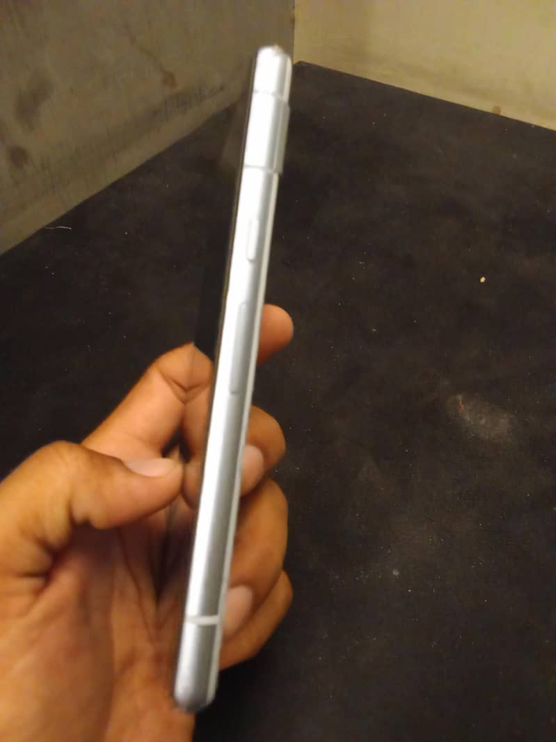 Google Pixel 7a 1