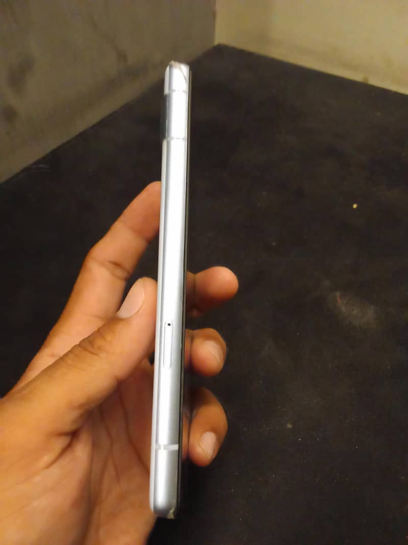 Google Pixel 7a 2