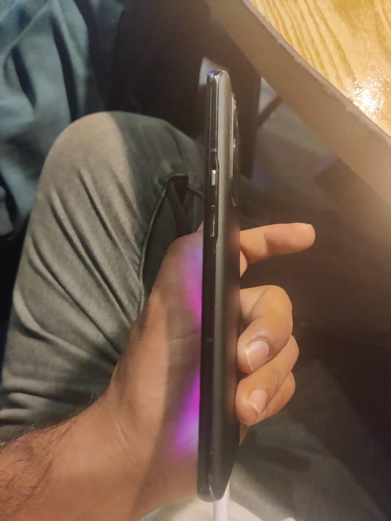 One Plus 9 Pro 4